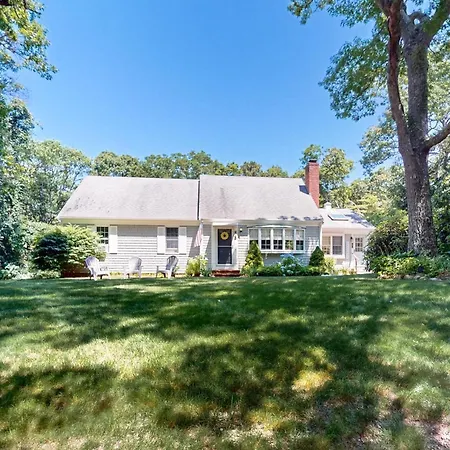 Megansett Glen Villa